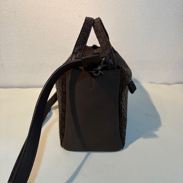 B.stuff　貴重品！ボックスシルエット2WAYバッグ(大) ブラックオリーヴ