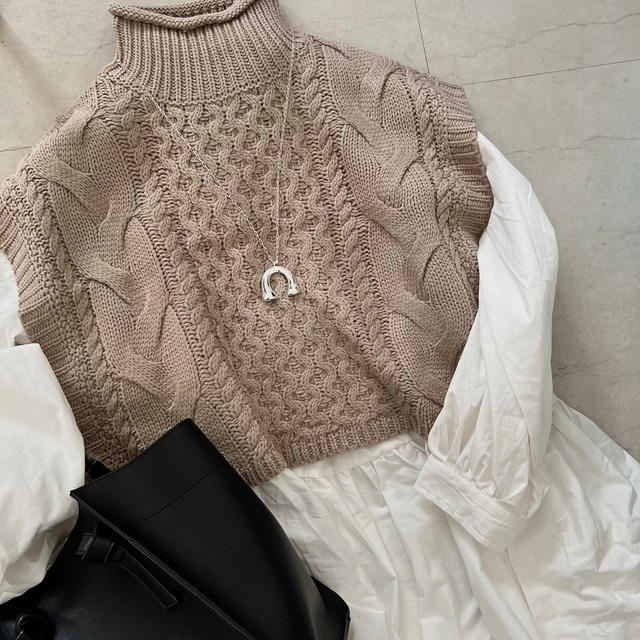 U long necklace (N149)