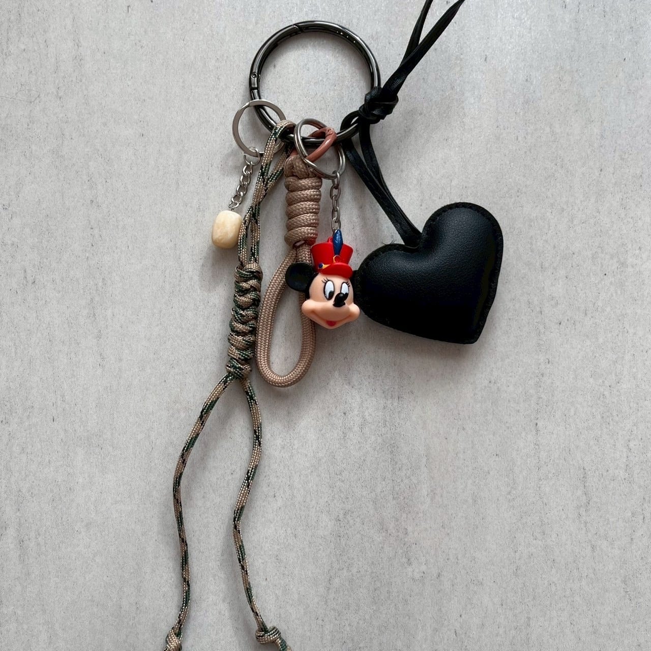 《 送料無料 》【 Lineu 】お帽子ミニーちゃん