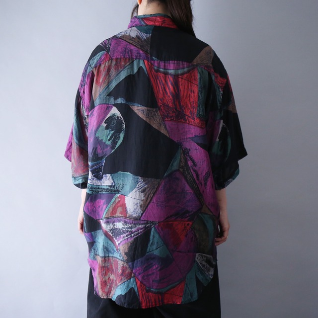 psychedelic poison color geometry full art pattern over silhouette h/s shirt