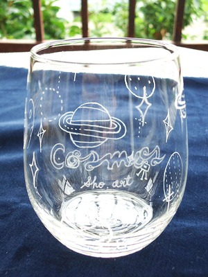手彫りのグラス「コスモス」グラスの中に広がる宇宙