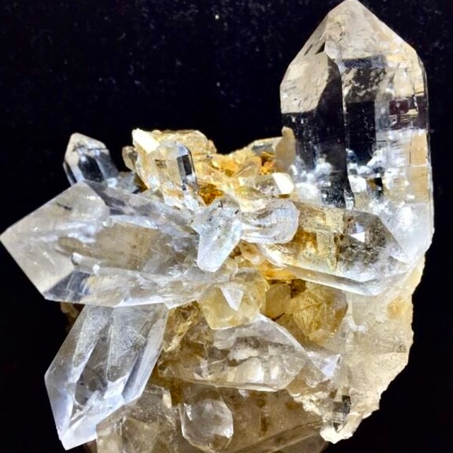 1)パキスタン産ヒマヤラクリスタル・クラスターAAAAA