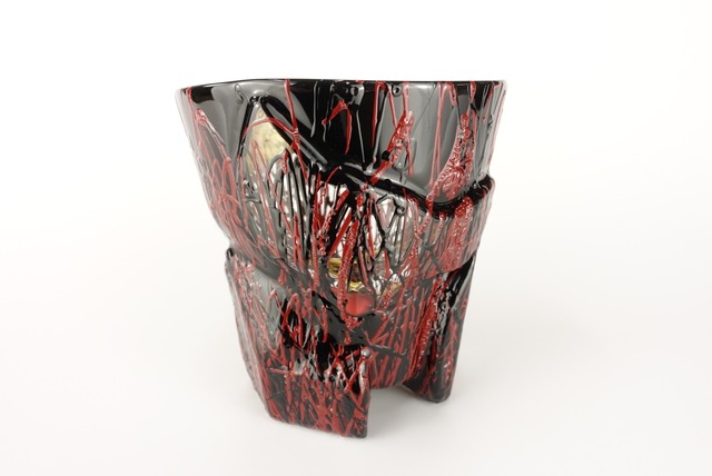 【漆とガラスの芸術酒器】薄さ1mm、漆のみでつくられた飲み口　[舞 ⅰ  2022 ｜包 -TsuTsuMu-]