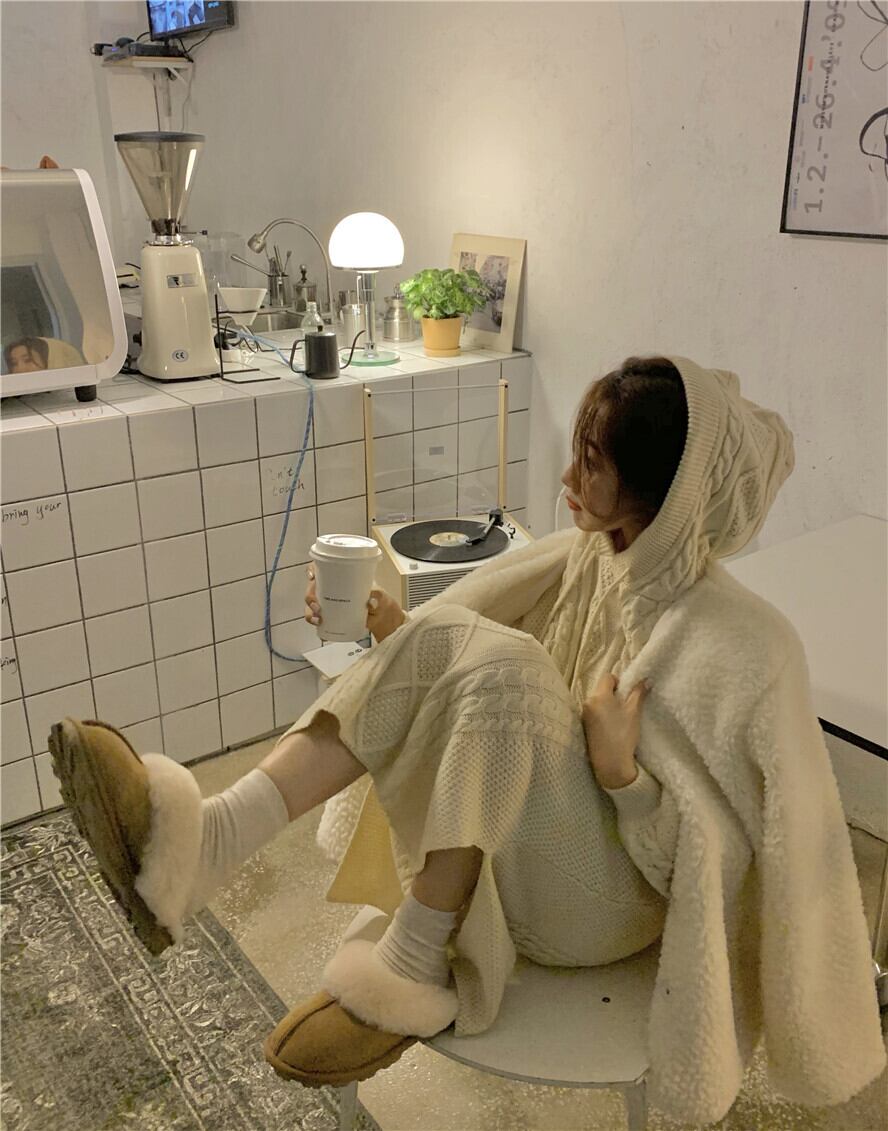 フードセーター ジャケット スプリングプルオーバー ルーズショートトップス 春物 ブラックストロベリース89726801087