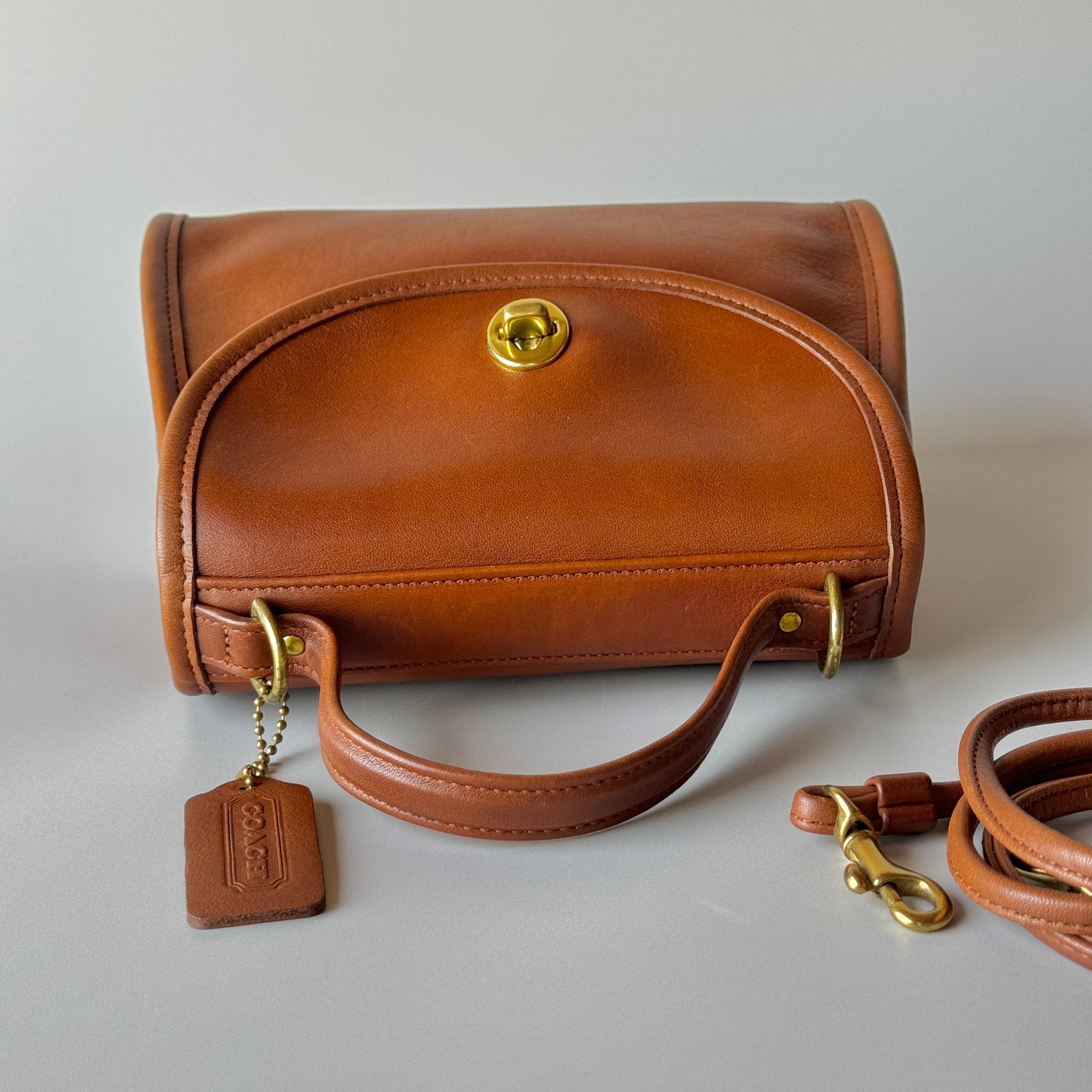 クリーニング済 old coach 9983 Regina Bag Vintage Coach 9983 Regina Bag '95 | ONE VINTAGE