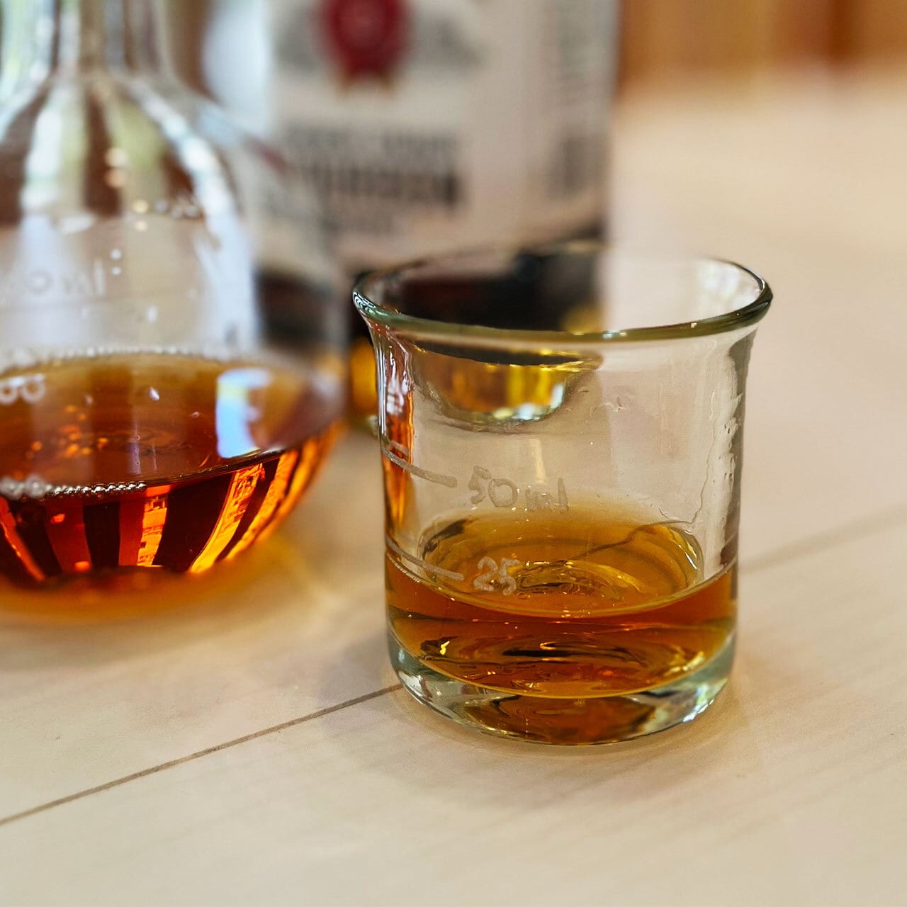 再生ガラス工房てとてと】ビーカーオチョコ中 [琉球ガラス] | 【琉球