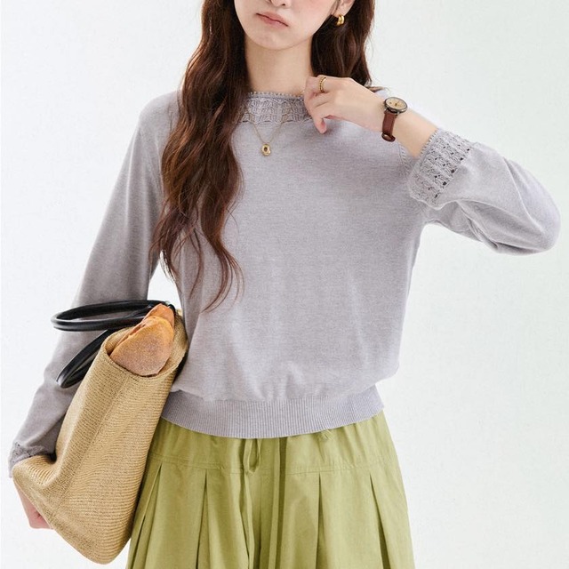 lace-trim light knit top