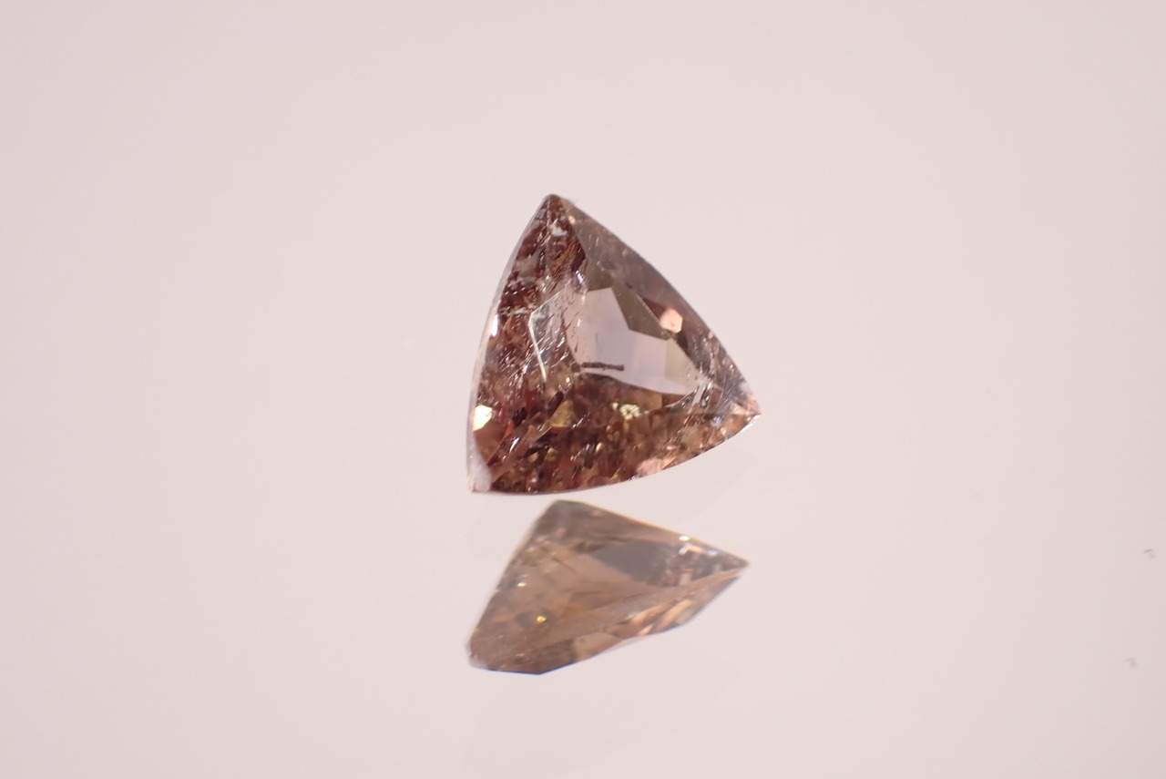 アキシナイト　0.64ct　[C10‐319]