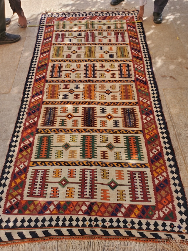 絨毯クエスト45【No.21】Kilim ※現在、こちらの商品はイランに置いてあります。ご希望の方は先ずは在庫のご確認をお願いします。