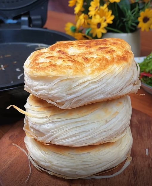 肉夾饃(ロウジャーモー)のパン