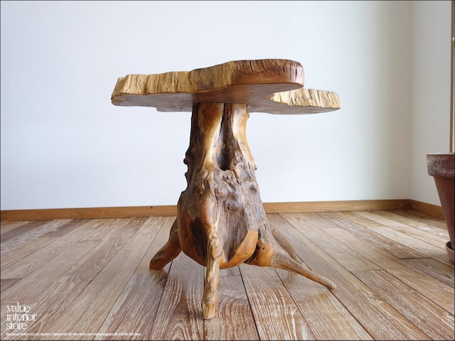 一枚板 無垢材 プリミティブサイドテーブルWN カフェテーブル コーヒーテーブル 花台 飾り棚 ナチュラル 世界三大銘木