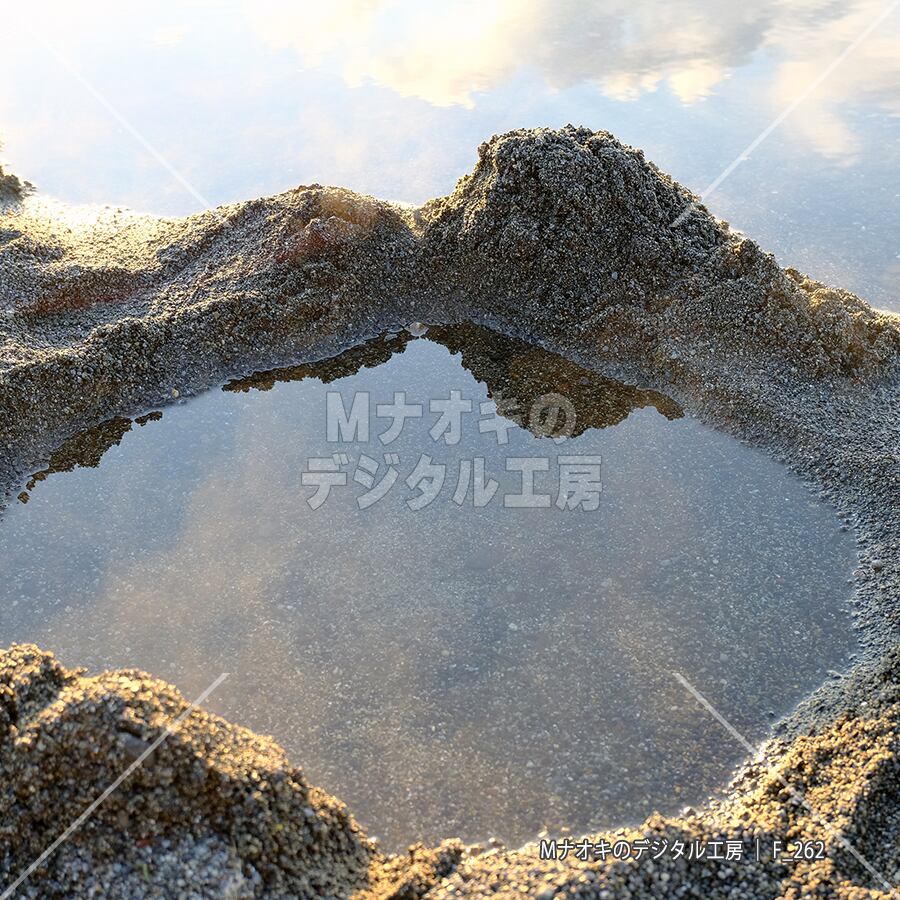 砂湯から湧く温泉 【F_262】　Hot springs that gush from sand baths
