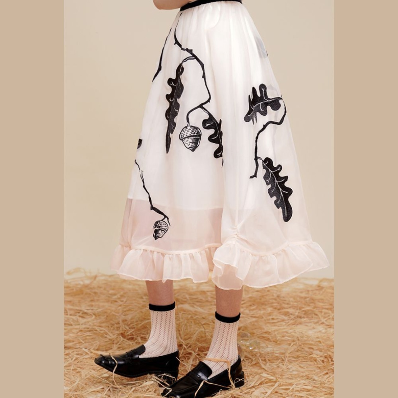 妖精が見つけた木の葉や木の実刺繍のガーゼ刺繍スカート　E00160