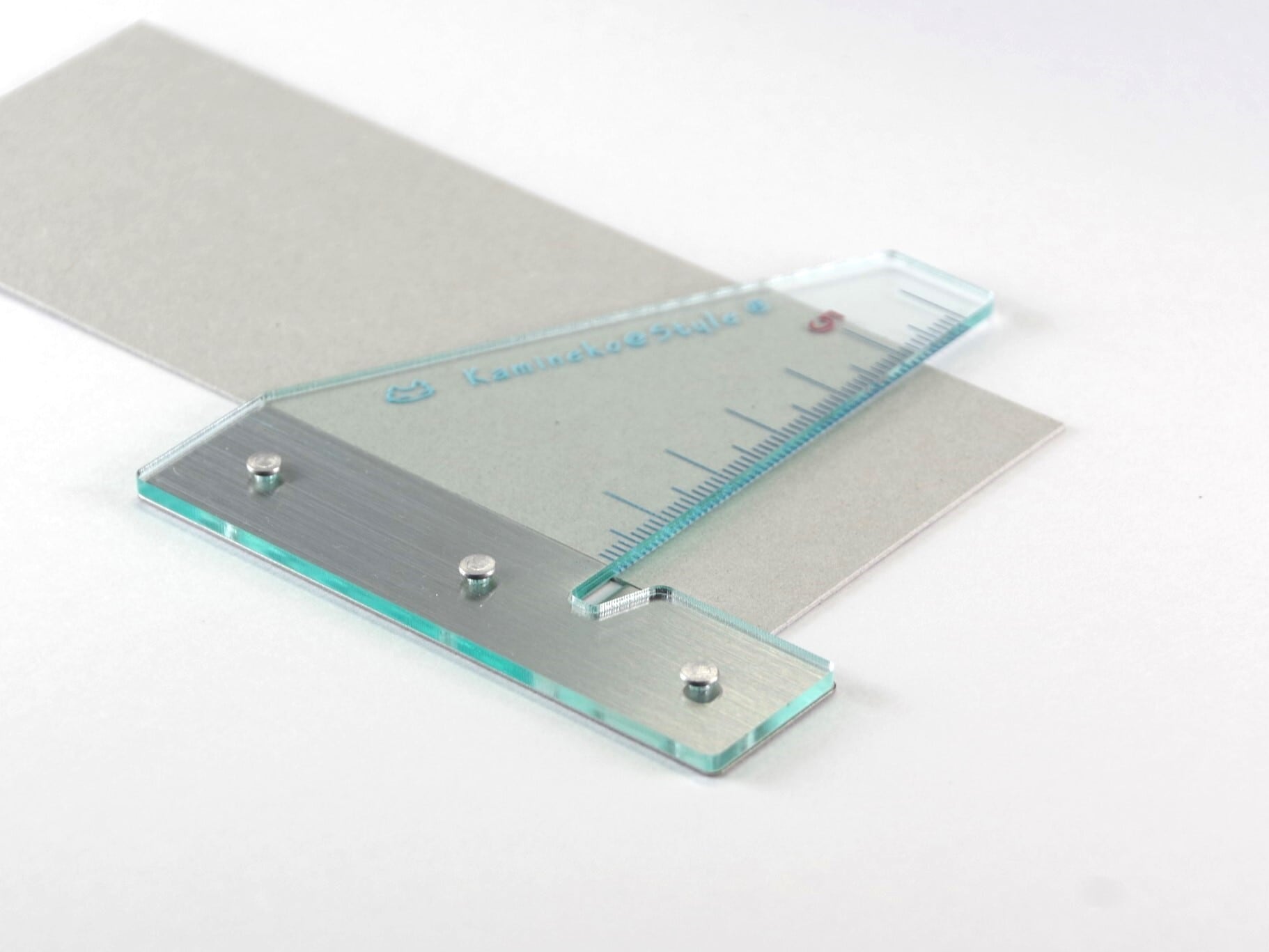 自然な形状の角 約50㌢cm 目盛なし】カミネコ・直角カット定規ミニ | 建築模型のための道具