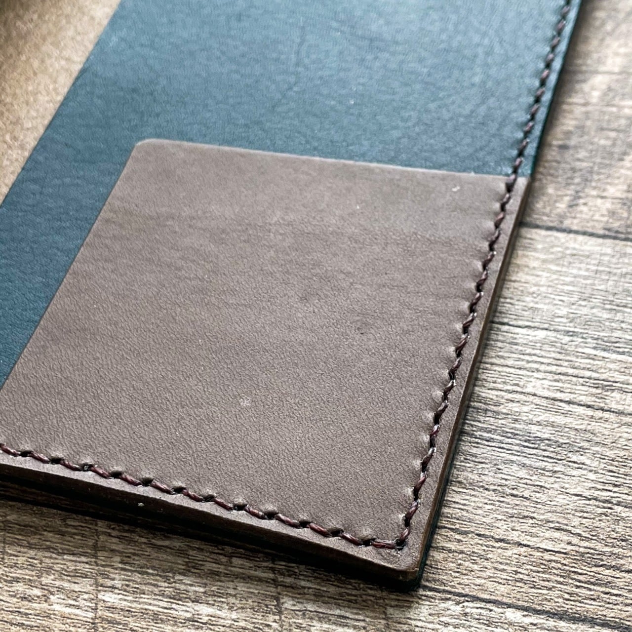 本革システム手帳(バイブルサイズ)【グリーンブルー×グレージュ