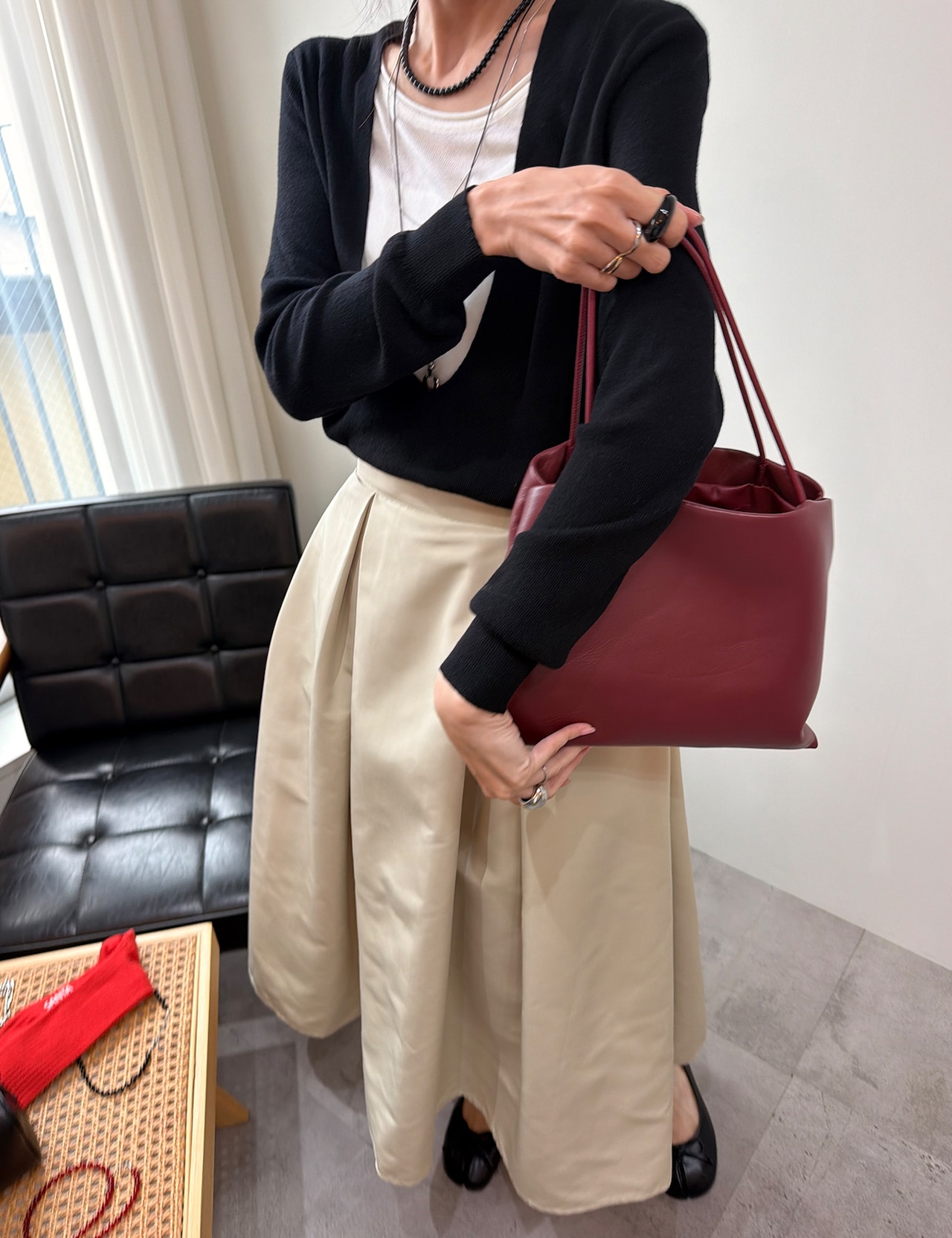 【新作5%OFF・3日間】Deep-Vneck Layered Knit_2colors