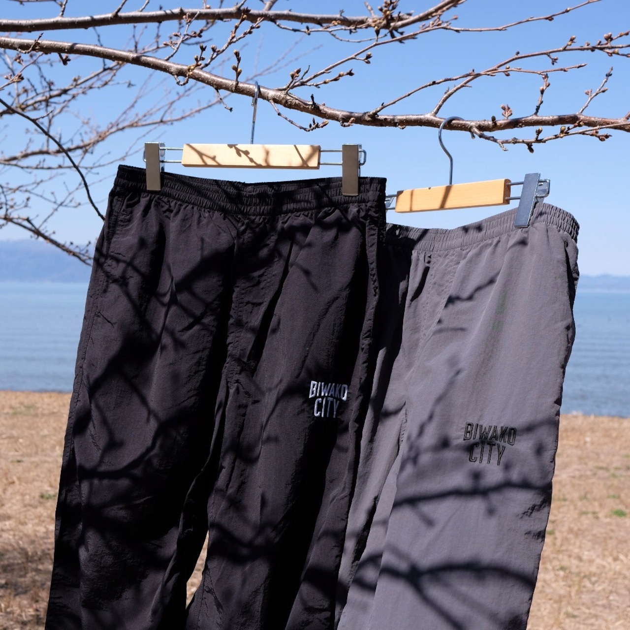 BIWAKO CITY /  PACKABLE  NYLON PANTS / GRAY