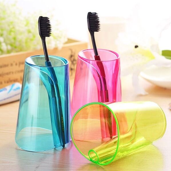 オーアイシー 業務用 使い捨て（インスタント） 粉付き歯ブラシ（５００本組） オーアイシー 業務用 使い捨て（インスタント） 粉付き歯ブラシ