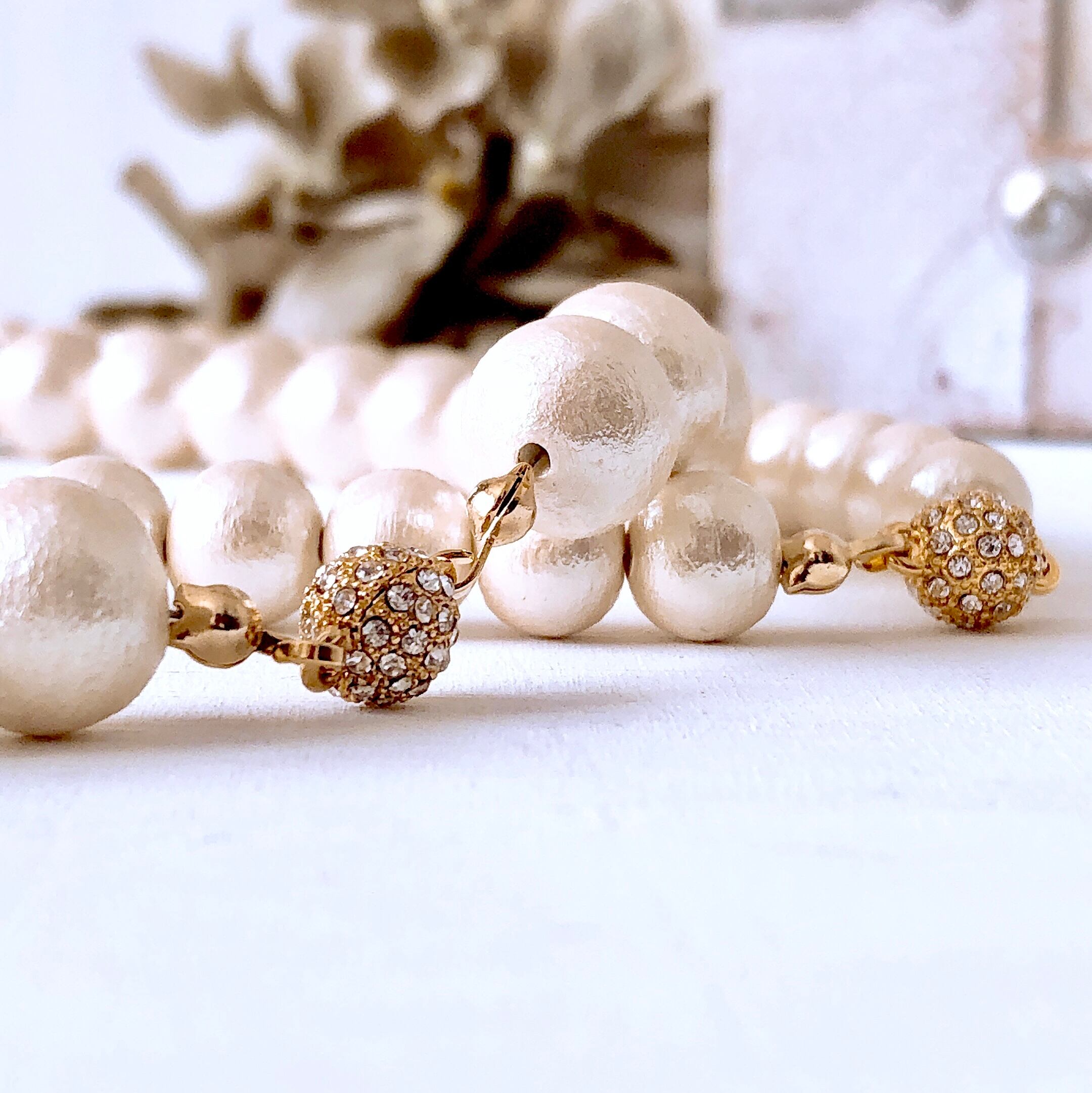 パールとガラス雫のイヤーカフ①　ペア　ハンドメイド パールとガラス雫のイヤーカフ①ペアハンドメイド