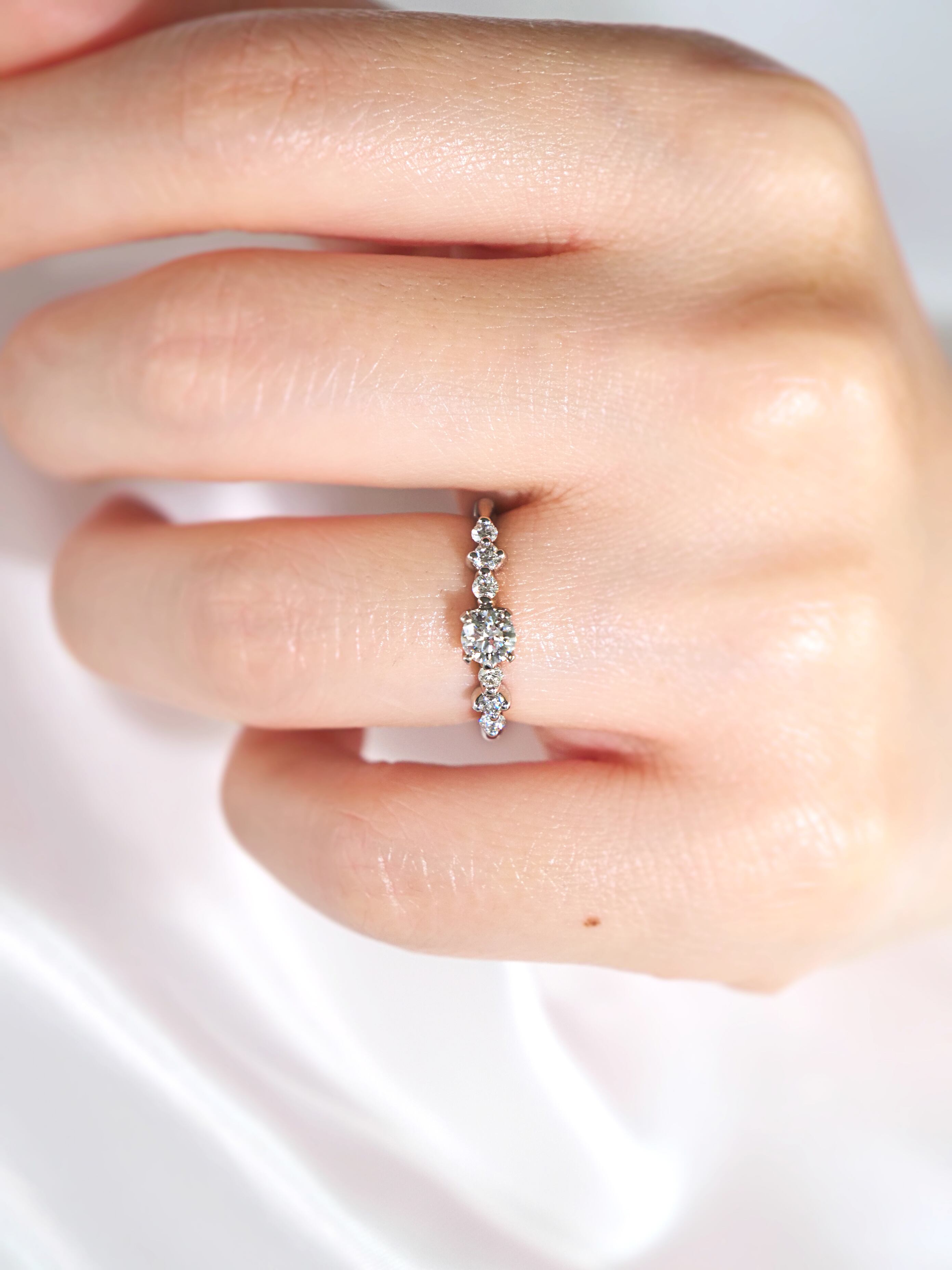 【婚約指輪 / 永久保証】Pt900 天然ダイヤモンド 【中石0.336ct】婚約指輪 プロポーズリング【サイズ直し無料】