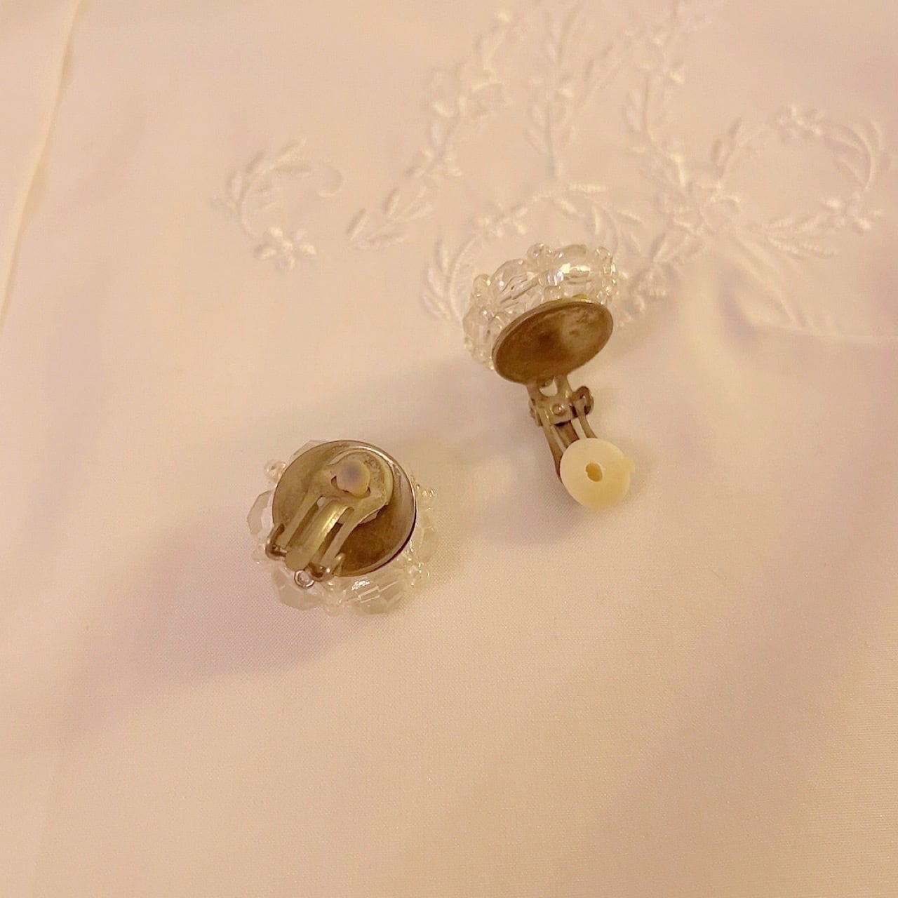 clear beads circle earring