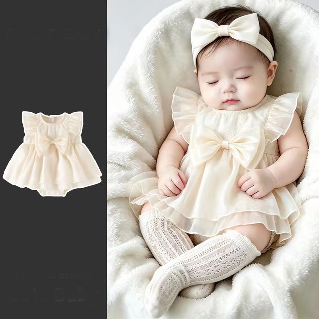 【BABY】ビッグ蝶結びフリルロンパース