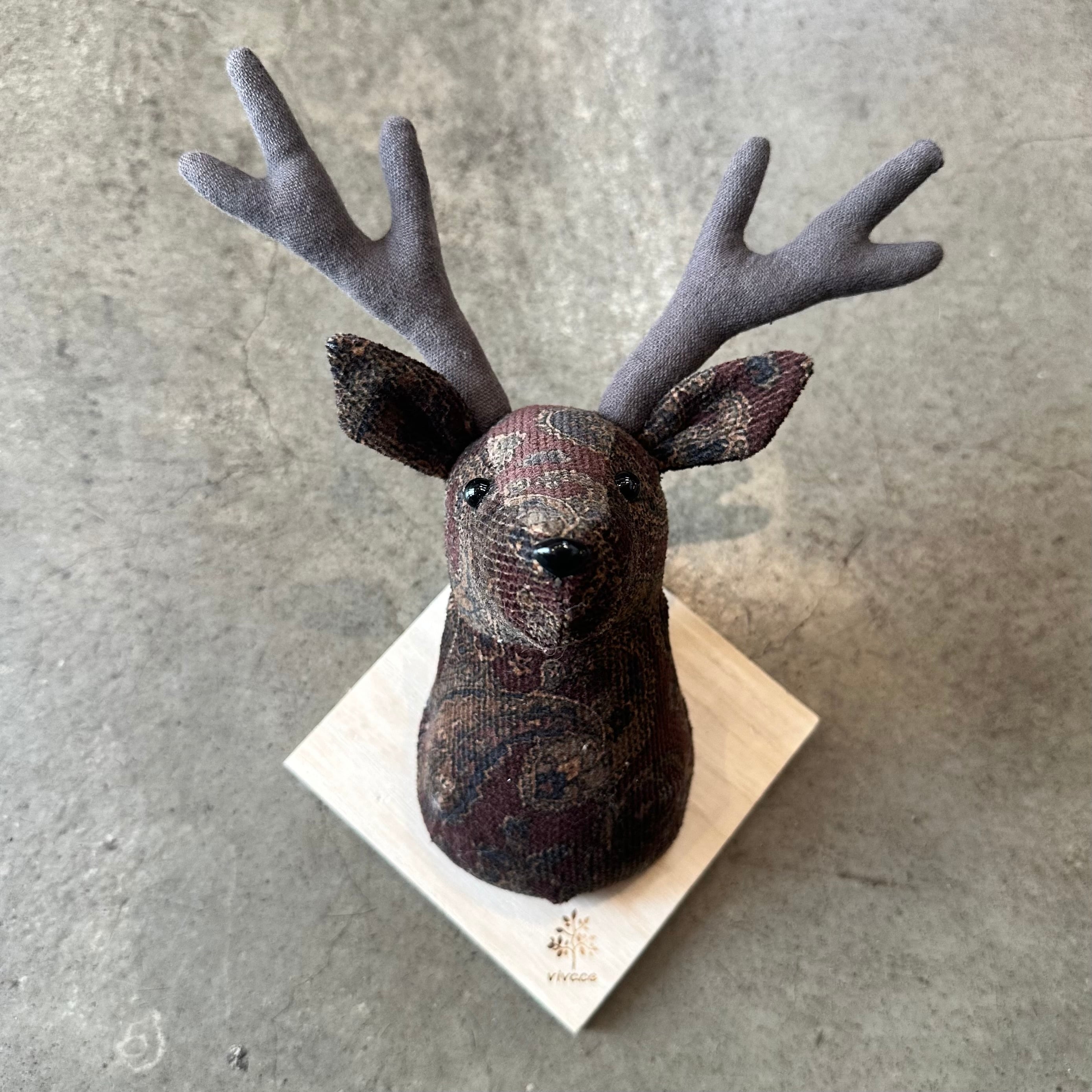 ハンティングトロフィー 鹿 ペイズリー ハンティングトロフィー 鹿 | mikke