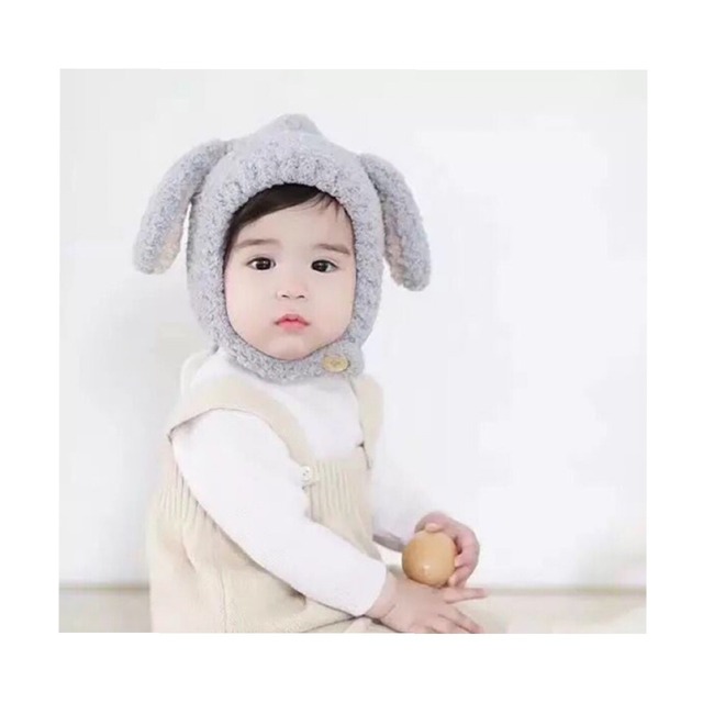 垂れ耳ニット帽子