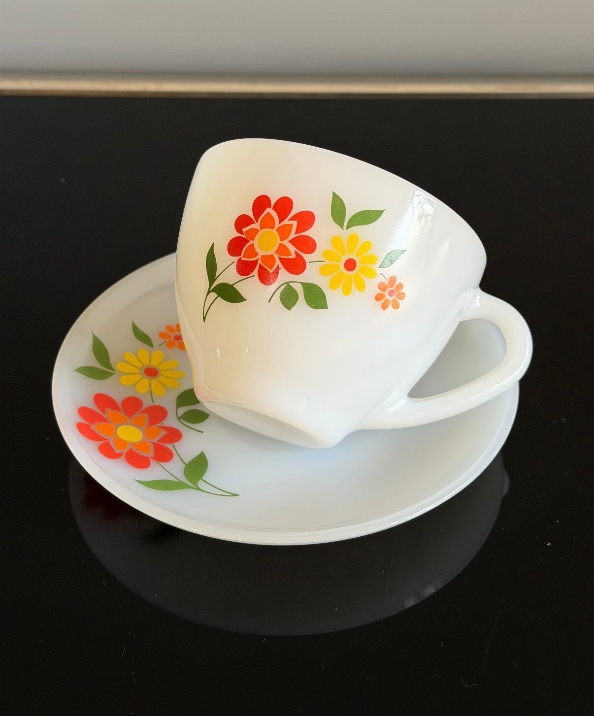 レトロポップ 箸立て カトラリー入れ 赤 トーワ TOWA 花柄 昭和レトロ