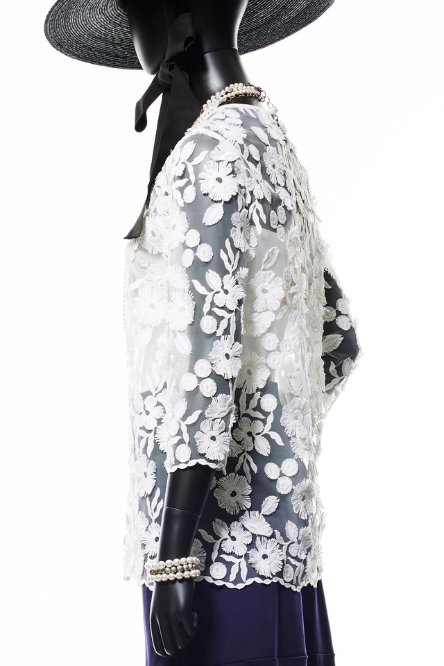 【221K003】クループルオーバー　A_ホワイト