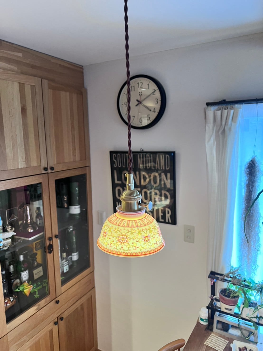 至高のコレクション】 風雅なる藍彩 景徳鎮青花の吊り灯 | izumi Lamp