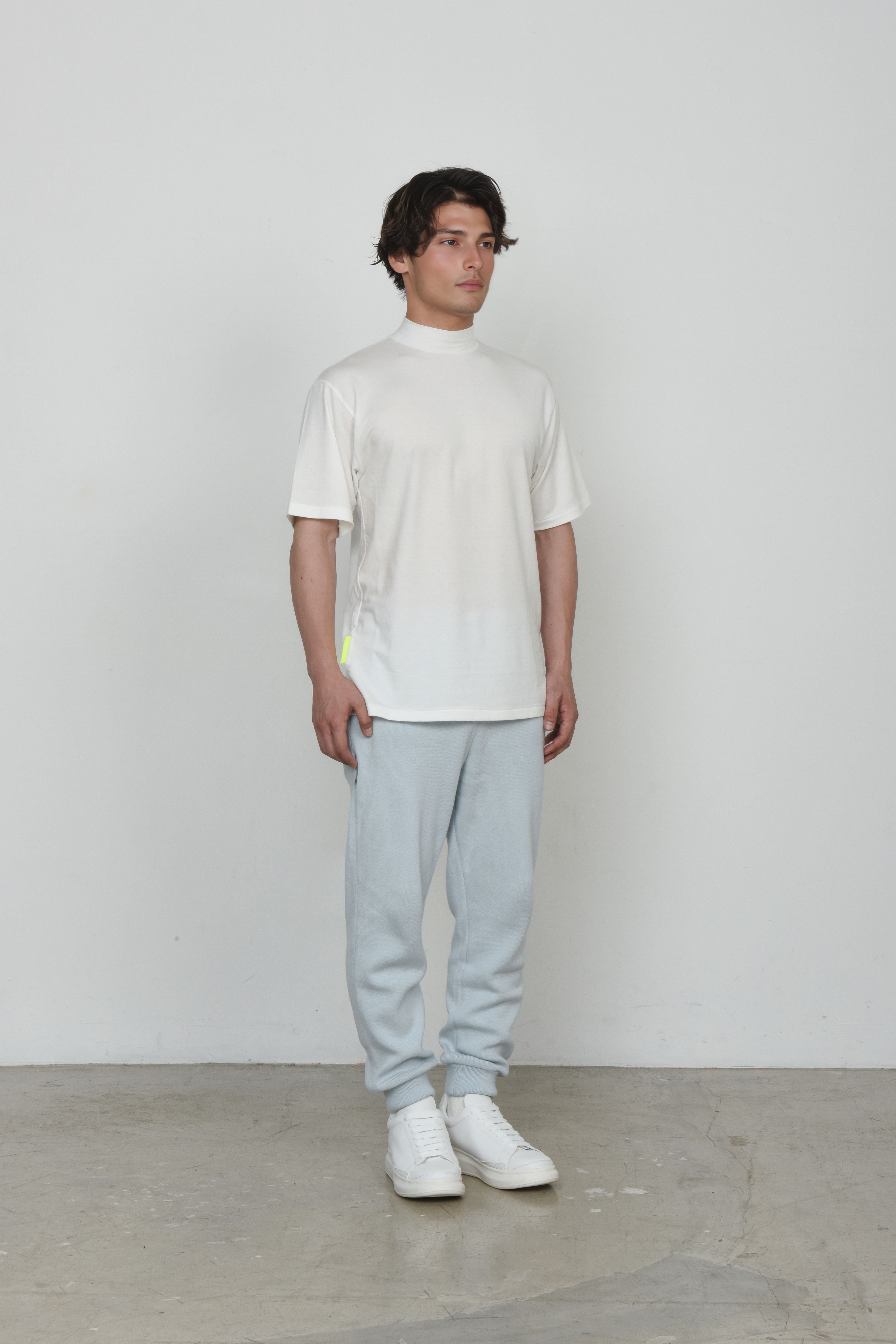 MOCK NECK S/S WHITE | lolo