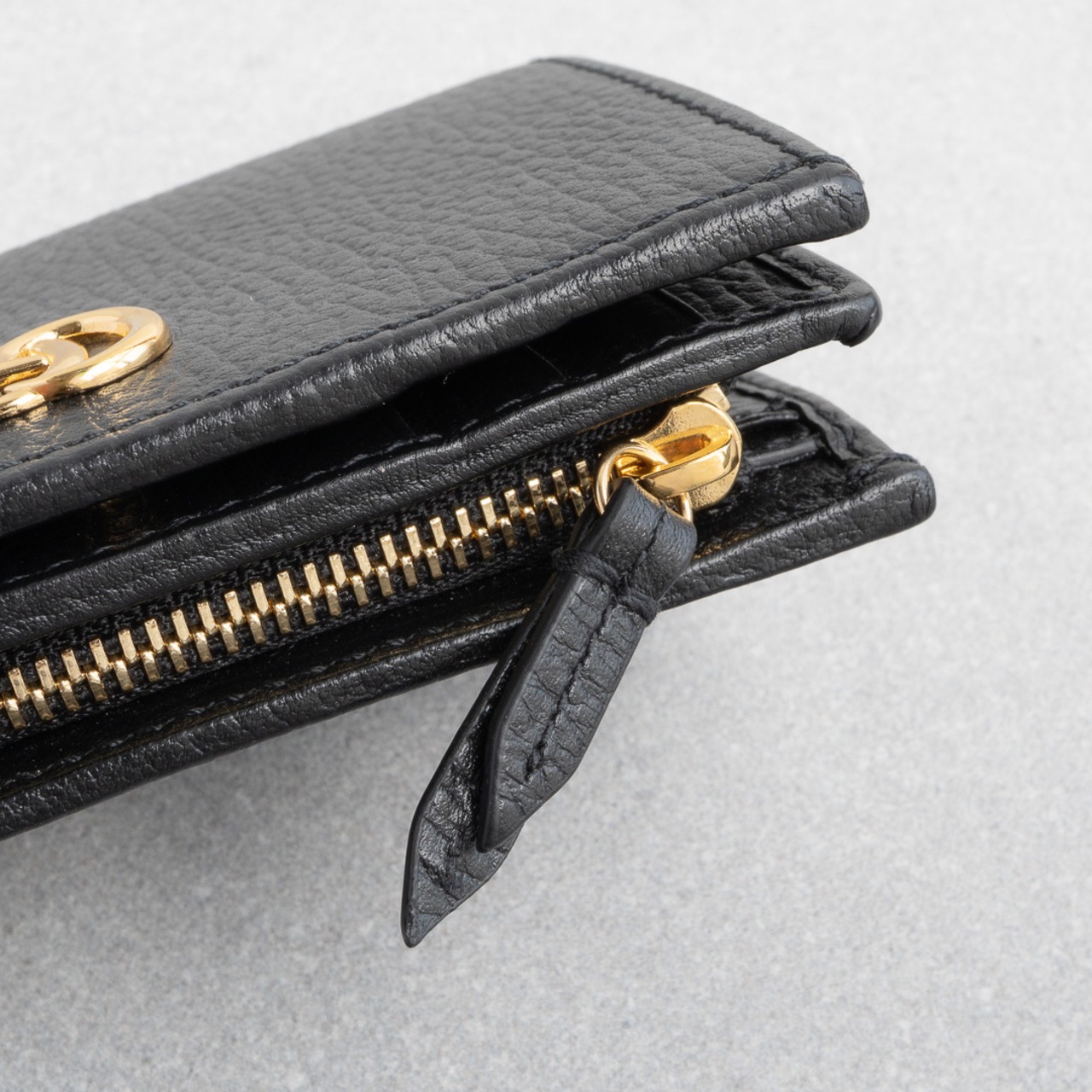 グッチ ダブルG スモールウォレット ブラック レザー AW25