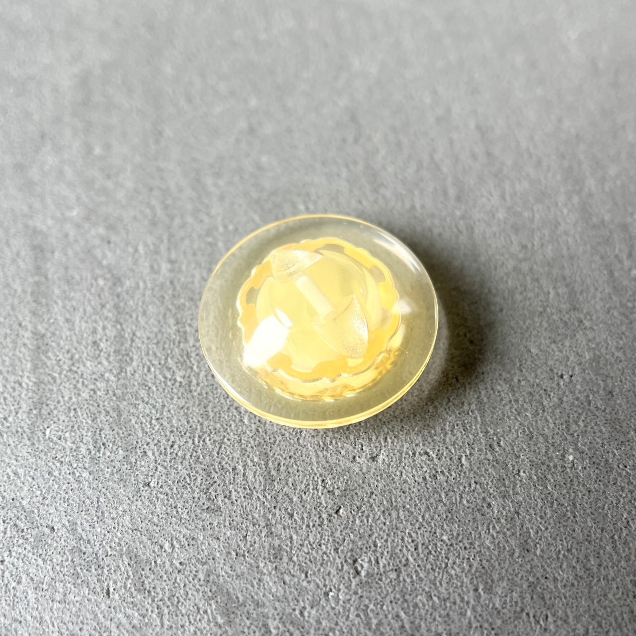 クリアイエロー×フラワーリング 18mm・画像3