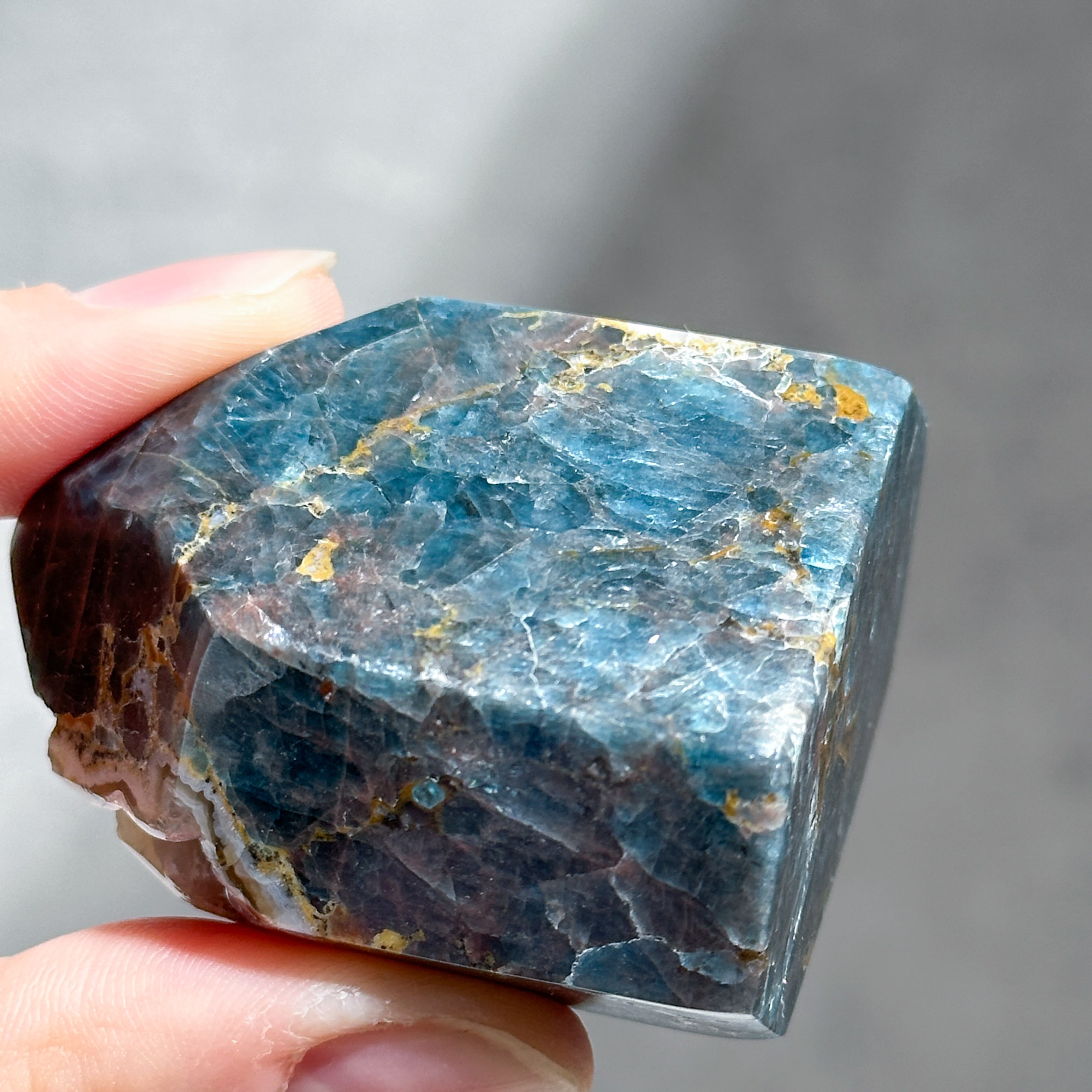 ブルーアパタイト タワー型42◇Blue apatite ◇ 天然石・鉱物