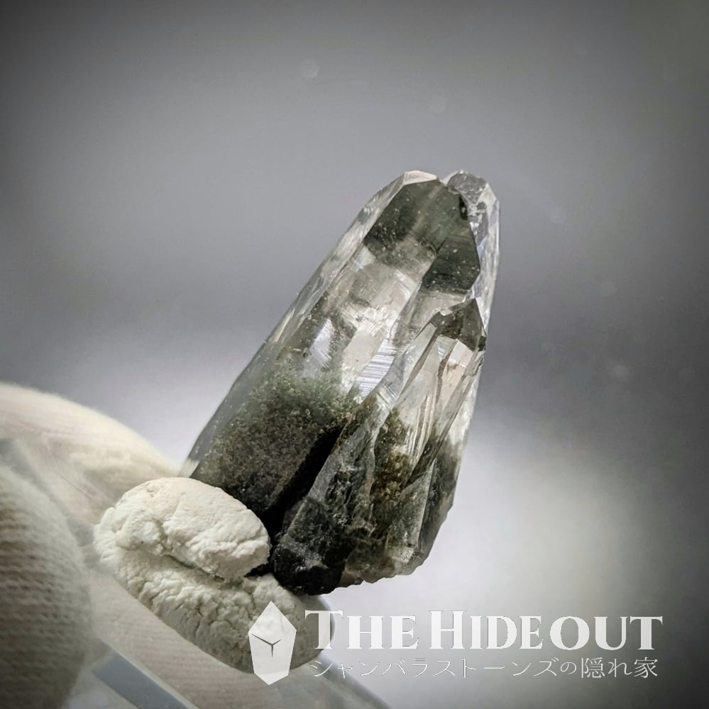 【鉱物商店】水晶+ 鉄マンガン重石+ 輝蒼鉛鉱+ 緑泥石 Amazon.co.jp: 鉱物商店水晶+ 鉄マンガン重石+ 輝蒼鉛鉱+ 緑泥石