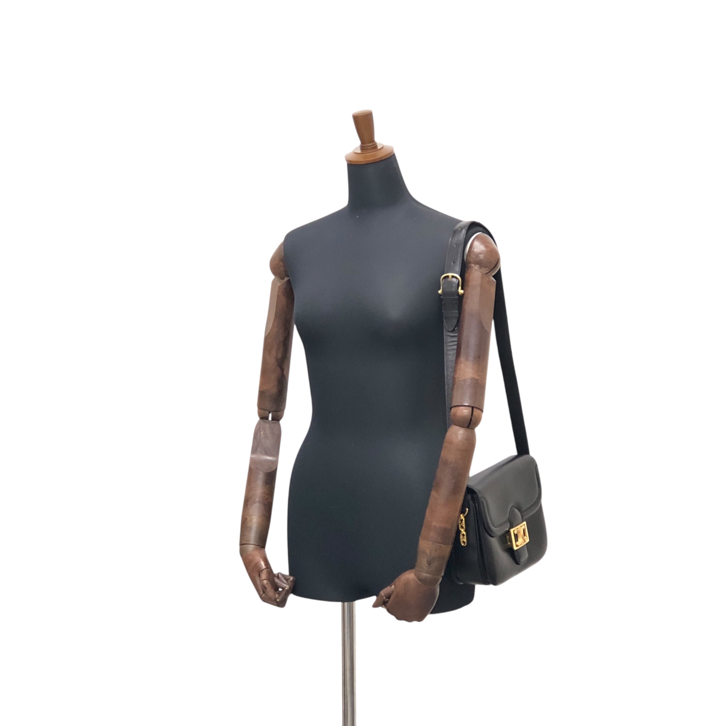 CELIEN セリーヌ　ショルダーバッグ　トリオンフ　ヴィンテージ　オールド CELINE セリーヌ ショルダーバッグ ブラック トリオンフ レザー