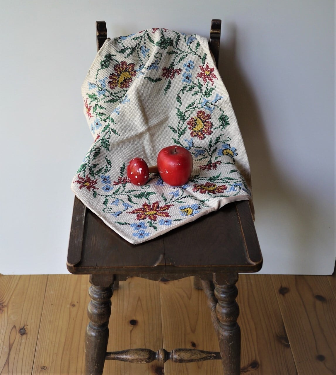 クロスステッチ刺繍 クッションカバー 花 ドイツ