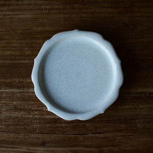 後藤奈々 輪花5寸皿 白（24-003）