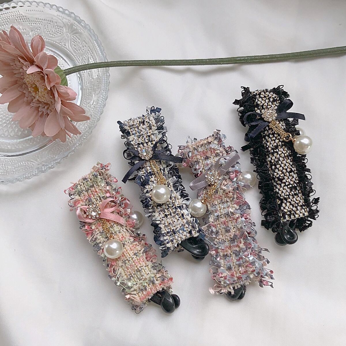 ツイードフリルバナナクリップ バナナクリップ クリップ 秋冬 かわいい シンプル おしゃれ レディース 髪留め ヘアアクセサリー ヘアアレンジ 簡単 セレクトショップオンリーユー