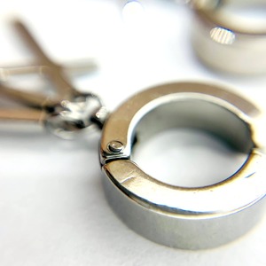 ステンレスBTSイヤリング（タイプ3）