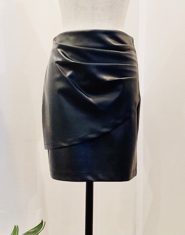 エコレザーミニスカート