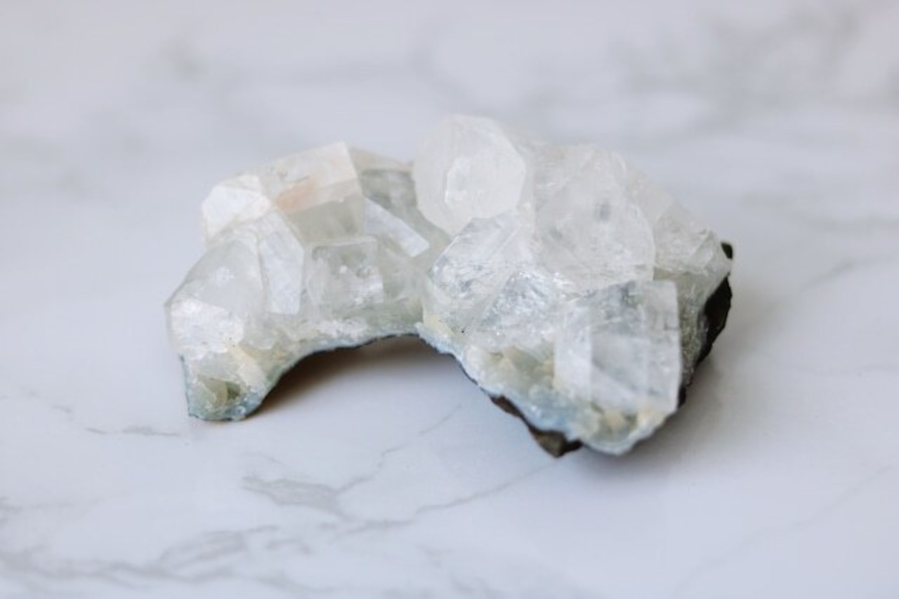 大多数から抜擢される。