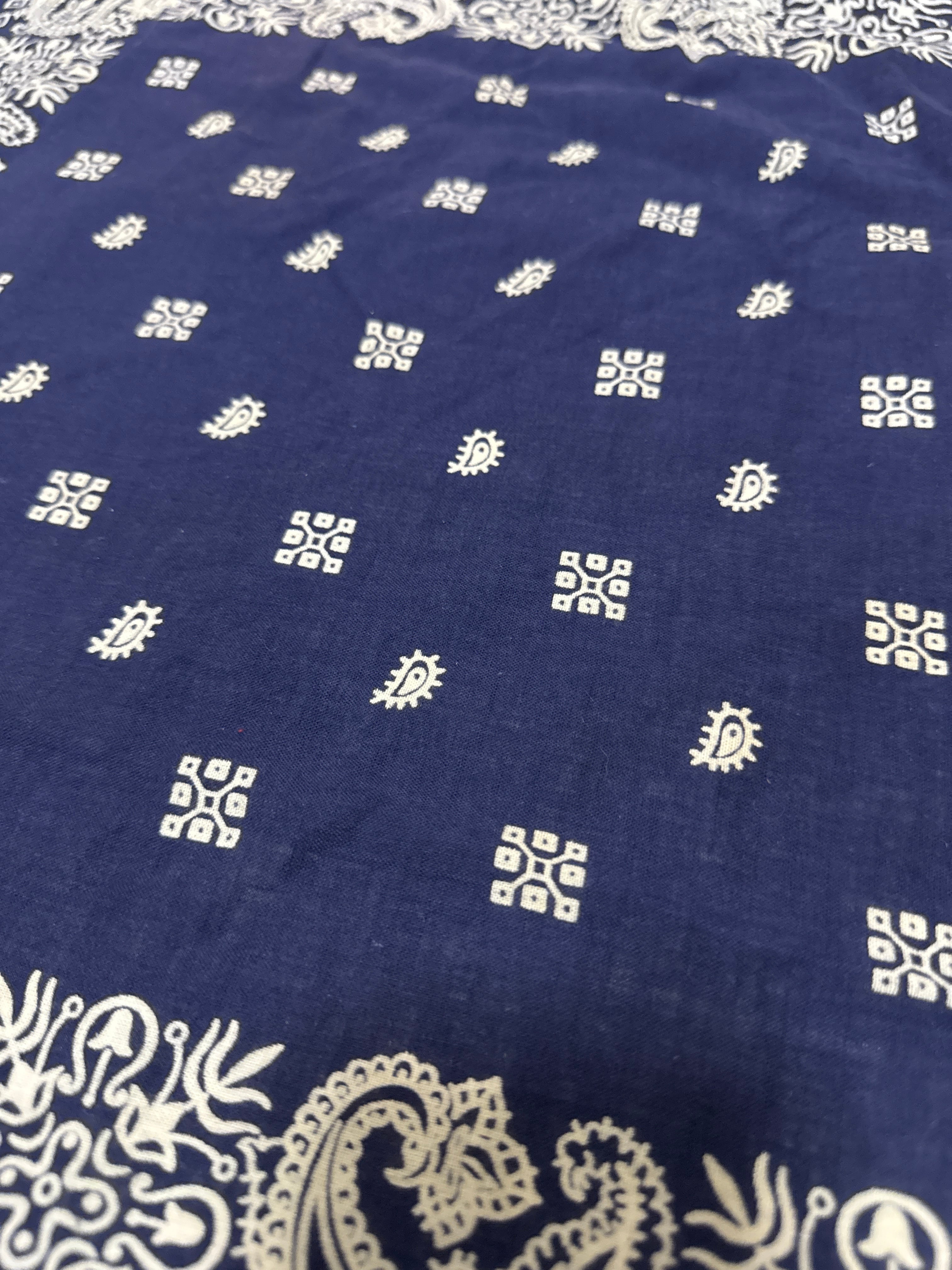 ジェイアダムス着用 VINTAGE Bandana cross Paisley navy made in USA