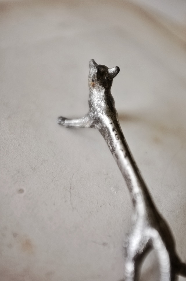 フランス 黙想する動物たちとカトラリーレスト キツネさん アンティーク