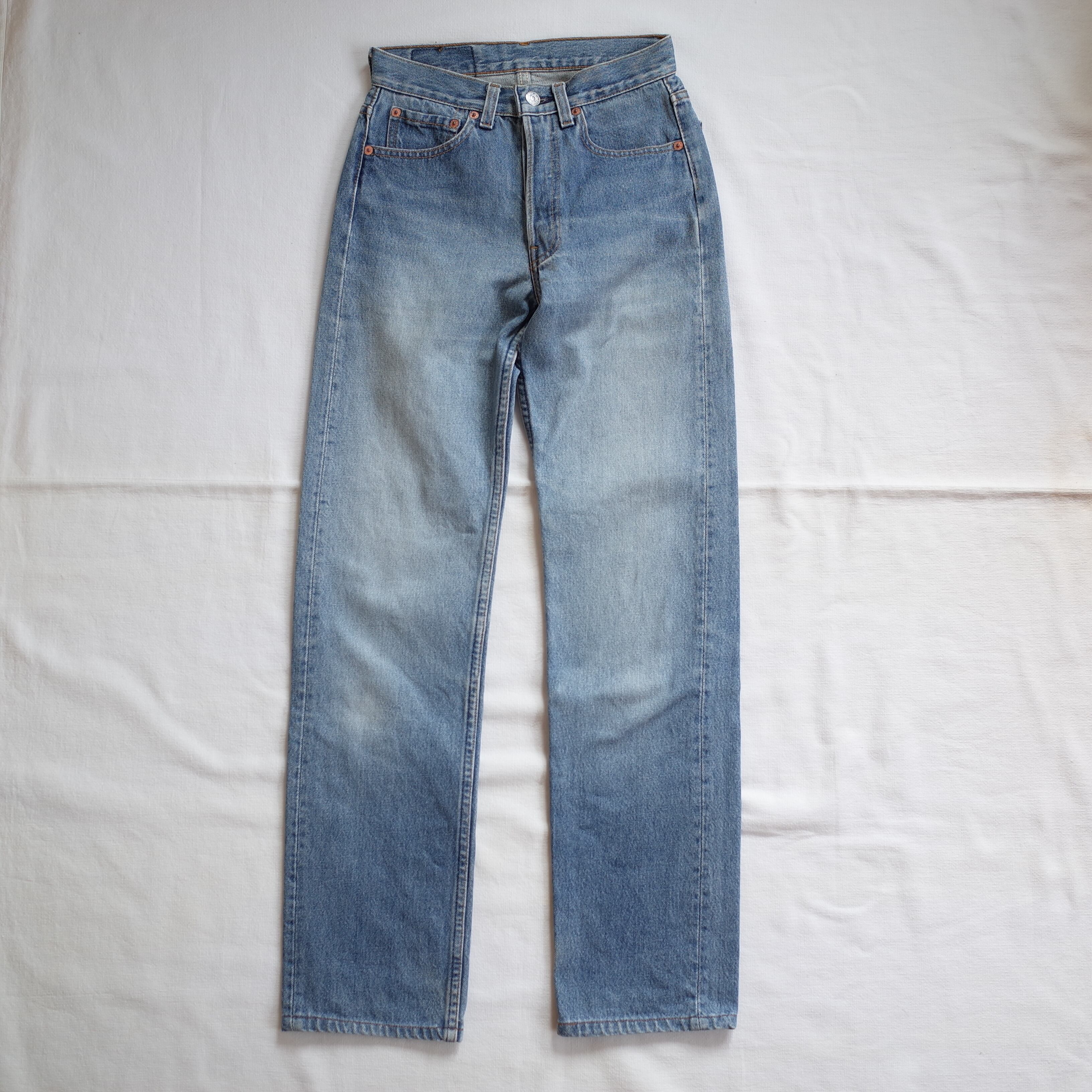 90s USA Levi's 501 W27 L36