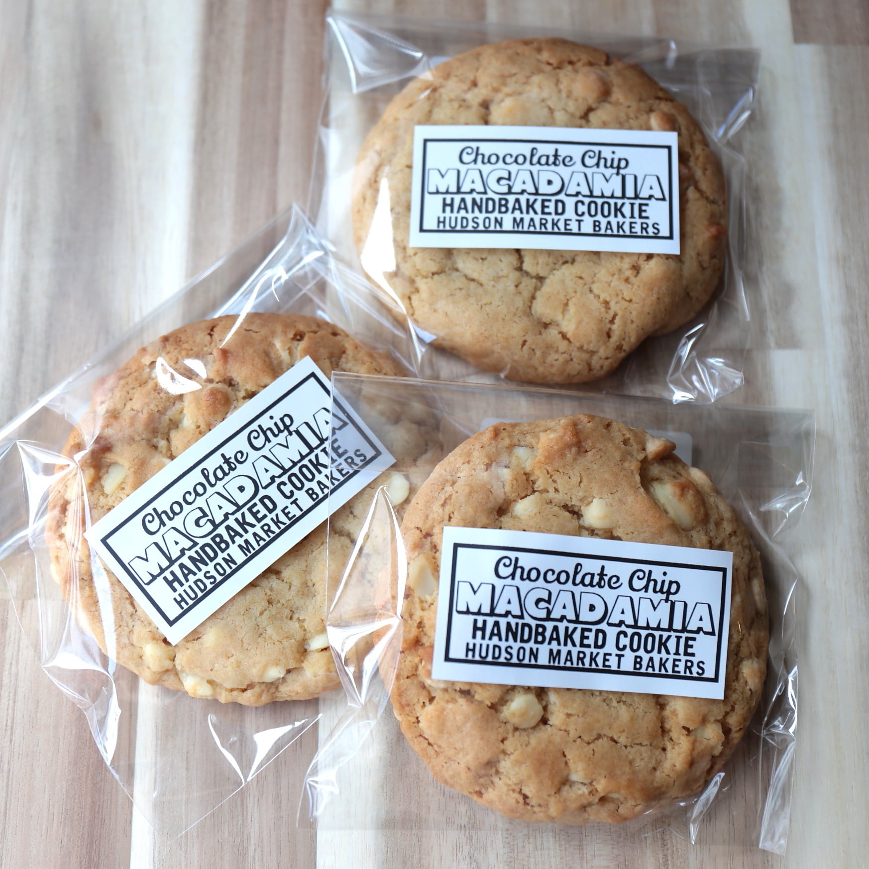 ホワイトチョコチップ・マカダミアクッキー3枚紙袋入 | HUDSON MARKET