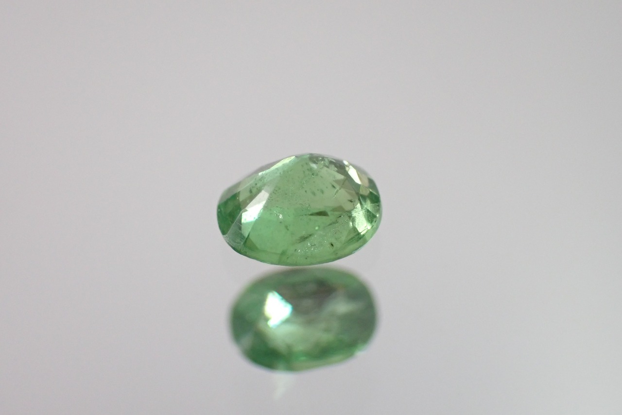 ツァボライト　0.31ct　[C1‐61]