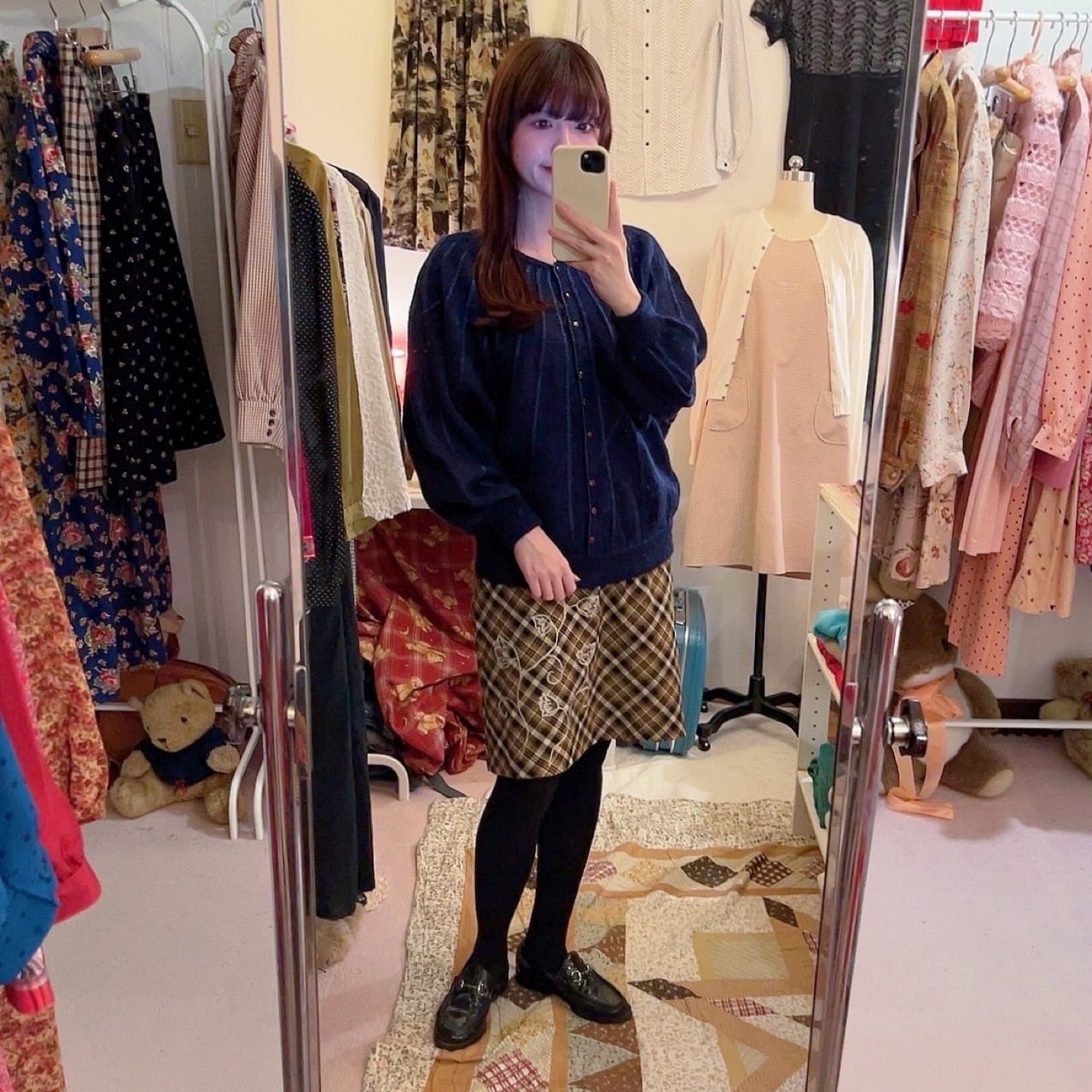 blue radial pattern knit sweater