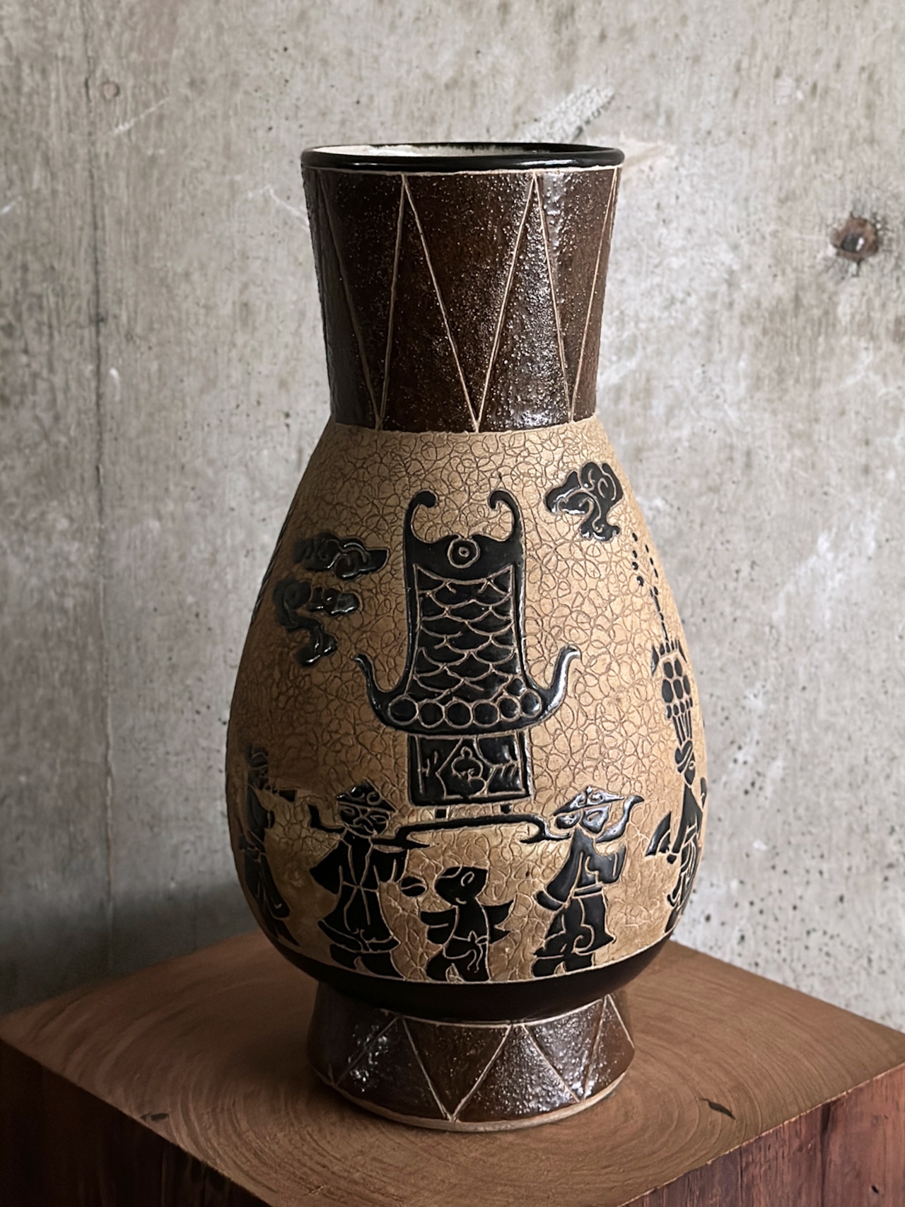 Bien Hoa／Flower vase